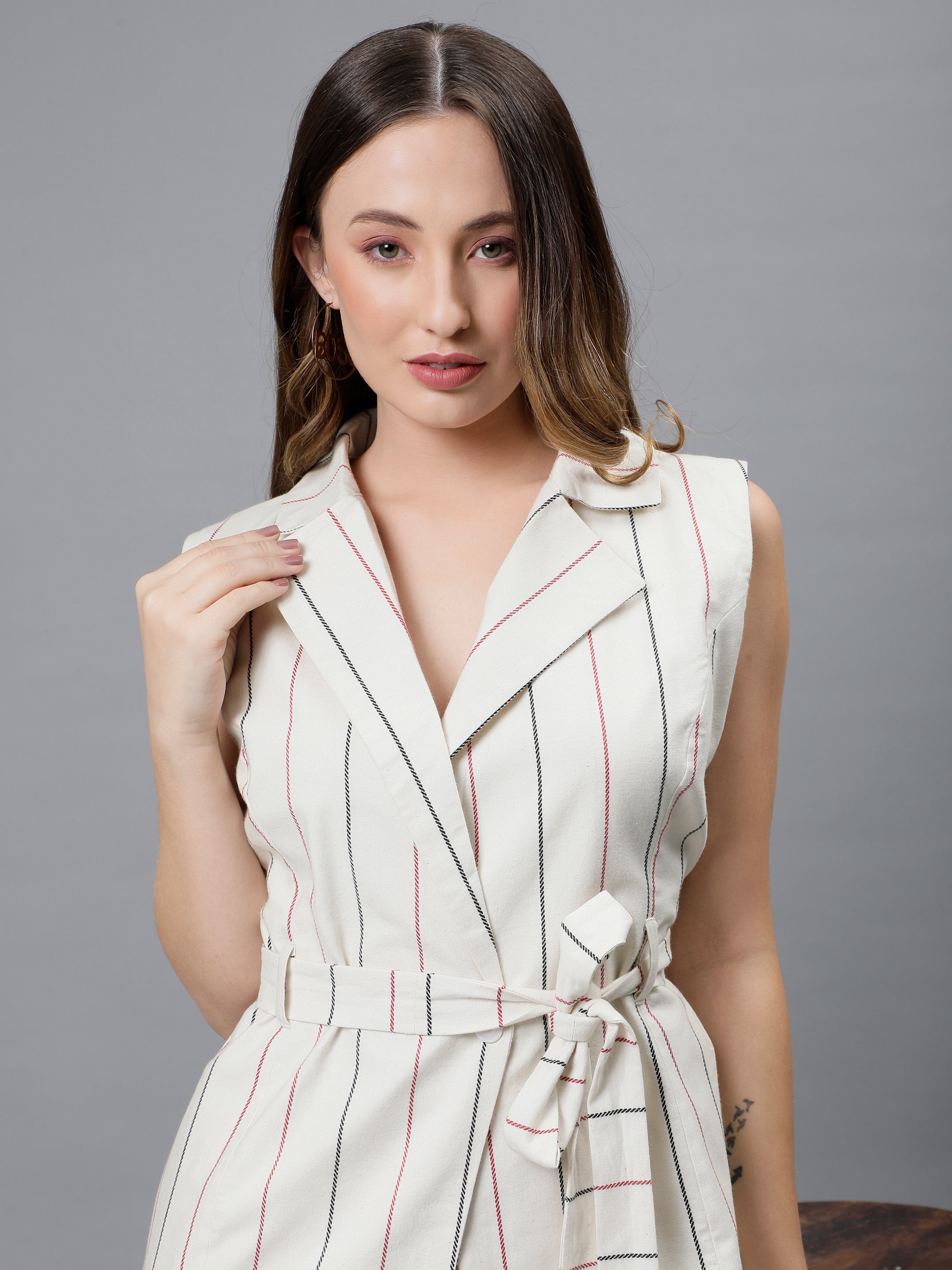 Nougat blazer sleeveless