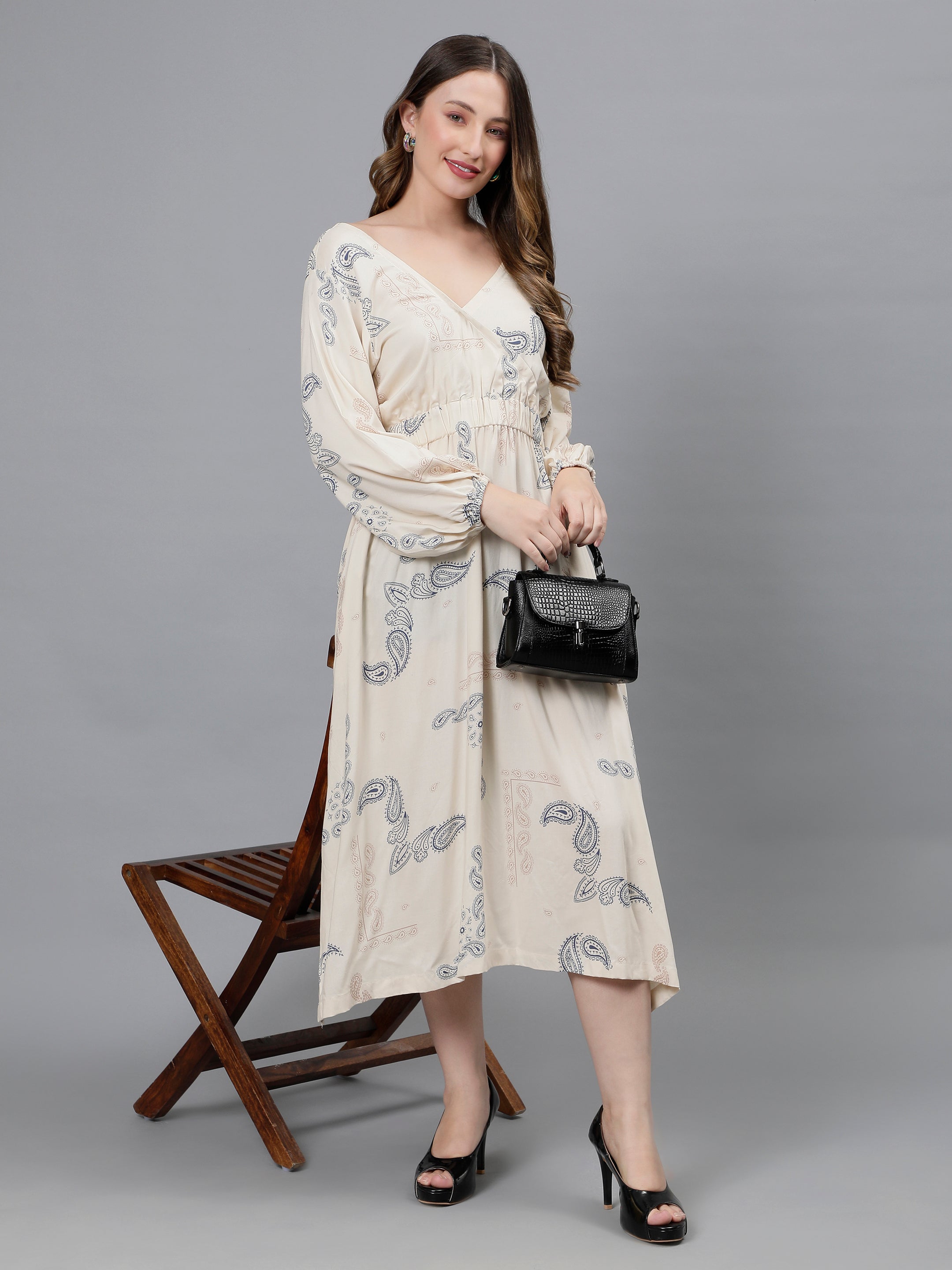 Beige art flowy dress